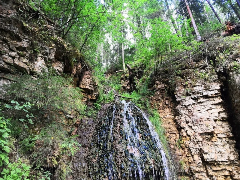 Береснятский водопад. Береснятский водопад зимой.